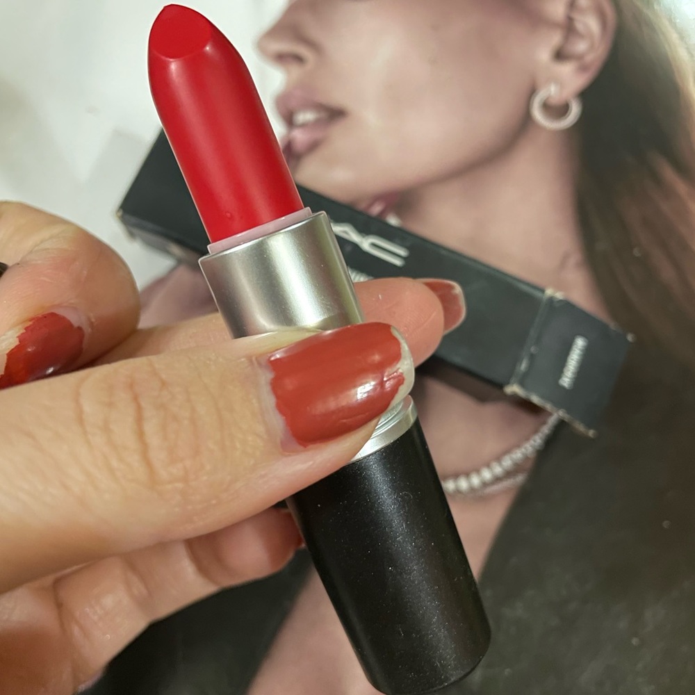 MAC Cosmetics Matte Lipstick Mangrove